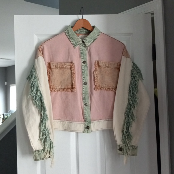 Oli & Hali Jackets & Blazers - OLI & HALI Womens Pink & Cream Fringe Trim Denim Jacket